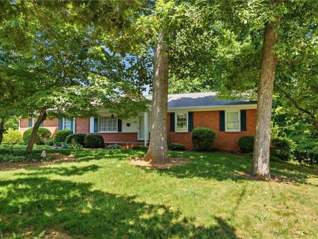 House for sale in Pfafftown, North Carolina