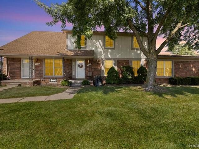 Townhouse for sale in Sterling Heights, Michigan