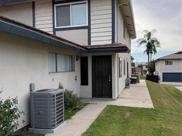 Condo for sale in Highland, California