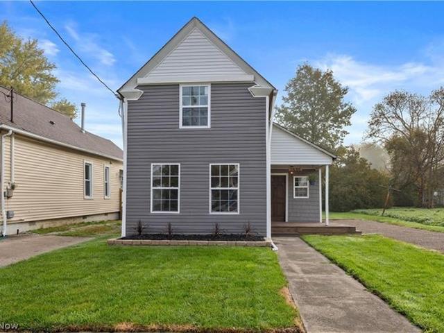 House for sale in Penfield Junction, Lorain