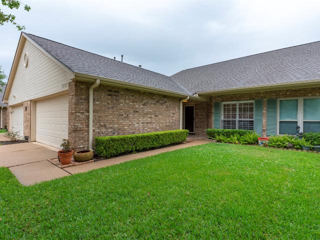 Townhouse for sale in Pearland, Texas