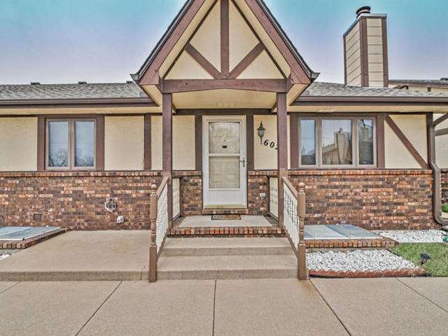 Condo for sale in Kansas