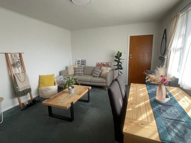 Apartment for rent in Days Bay, Wellington