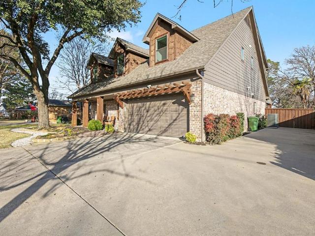 House for sale in Grapevine, Texas