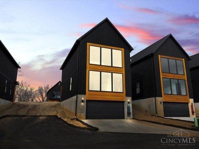 House for sale in Avondale, Roselawn