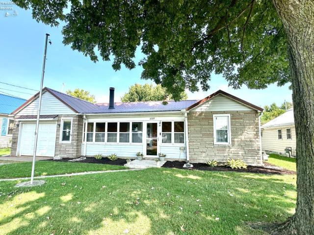 House for sale in Lacarne, Port Clinton