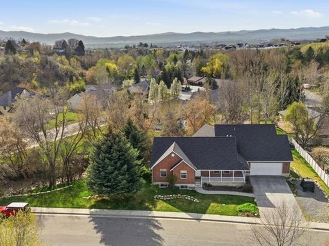 House for sale in Cache, Utah