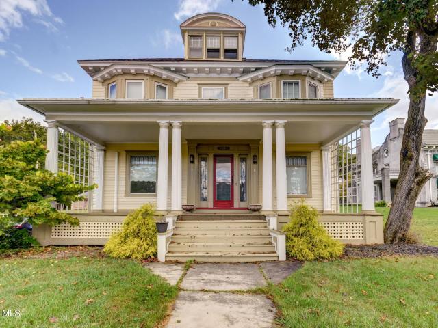 House for sale in Amsterdam, New York