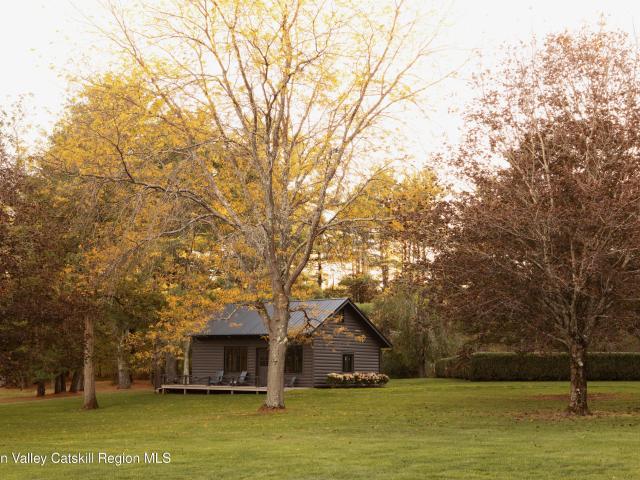 House for sale in Hannacroix, New York