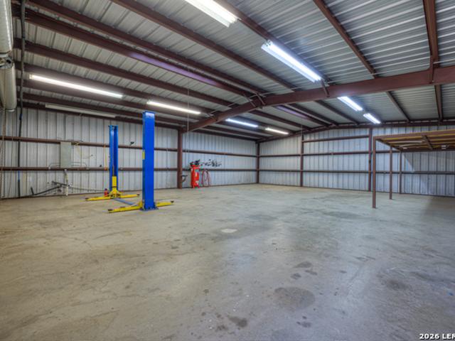 House for sale in Kingsbury, Texas