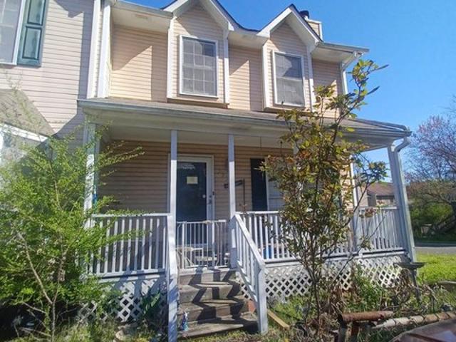 Townhouse for sale in Gardendale, Alabama