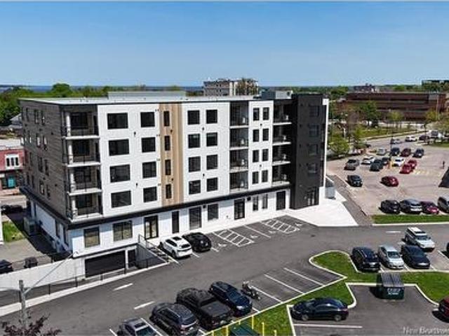 Commercial for rent in Westmorland, New Brunswick