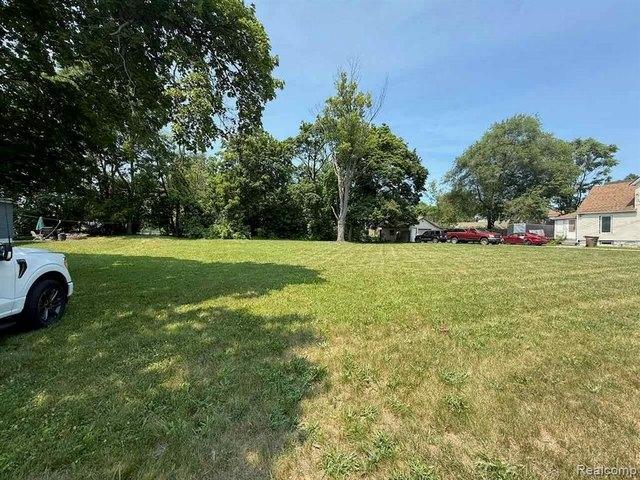 Land for sale in Pontiac, Michigan