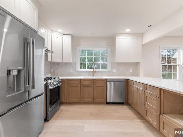 Property for rent in Leonia, New Jersey