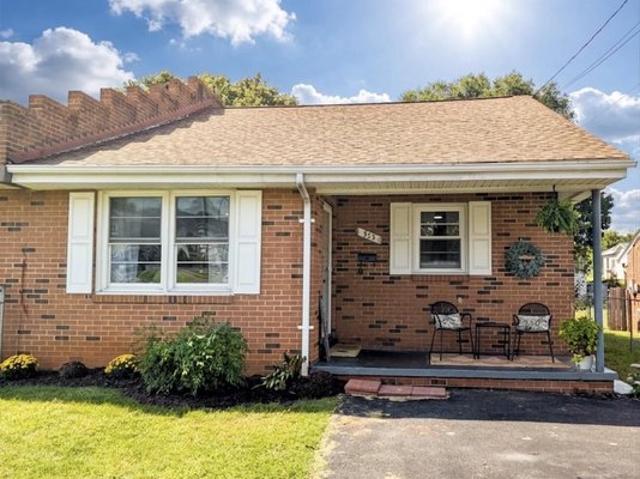 Townhouse for sale in Virginia