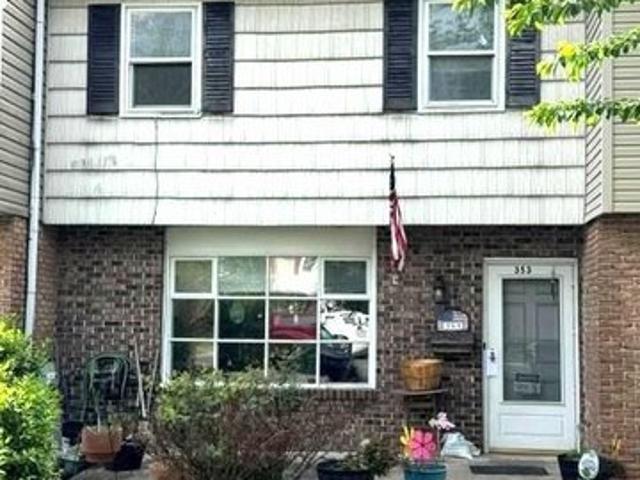 Townhouse for sale in Pennsburg, Pennsylvania