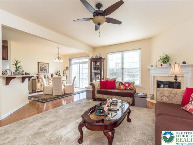 Townhouse for sale in Lehigh, Pennsylvania