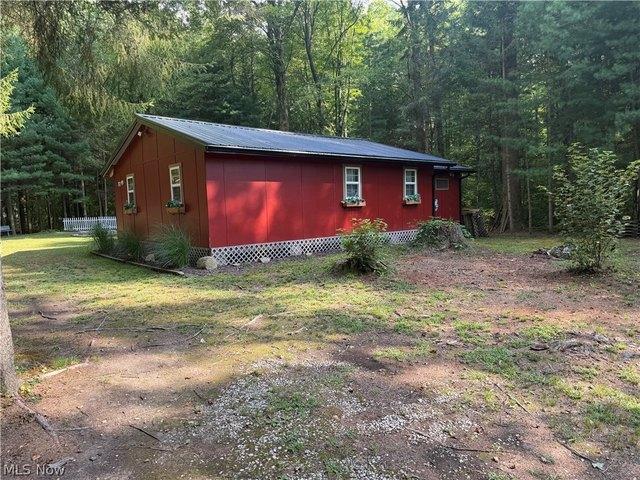 House for sale in Dorset, Ohio