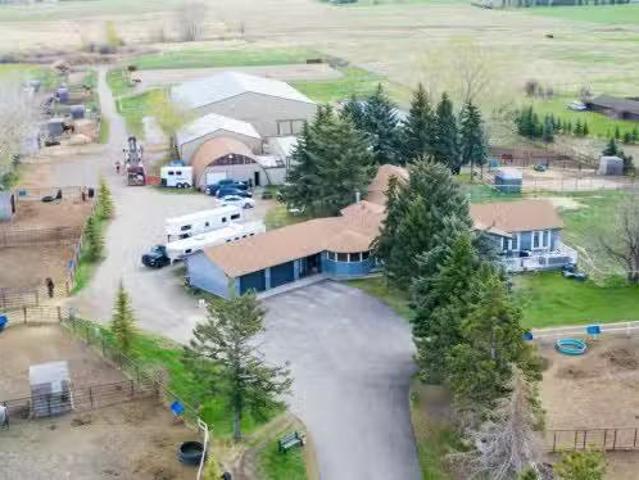 House for sale in Alberta