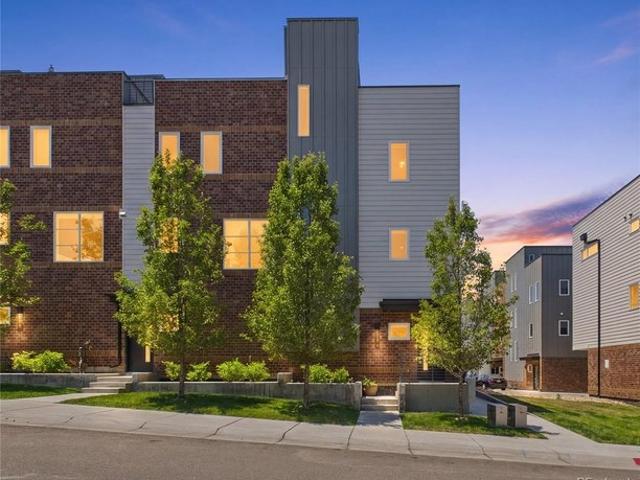 Townhouse for sale in Arapahoe, Colorado