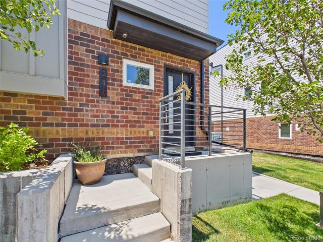 Townhouse for sale in Arapahoe, Colorado