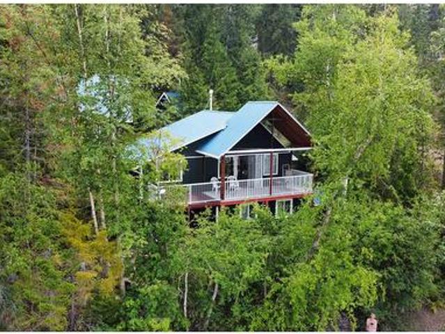 Property for sale in Eagle Creek, British Columbia