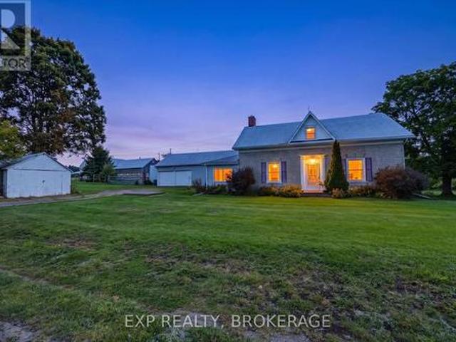 House for sale in South Frontenac, Ontario