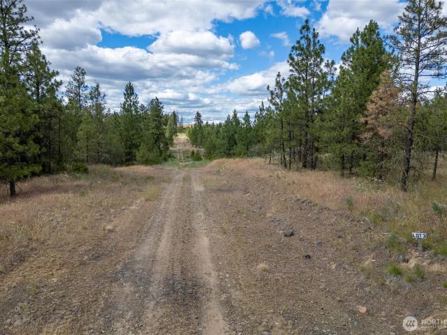 Land for sale in Creston, Washington