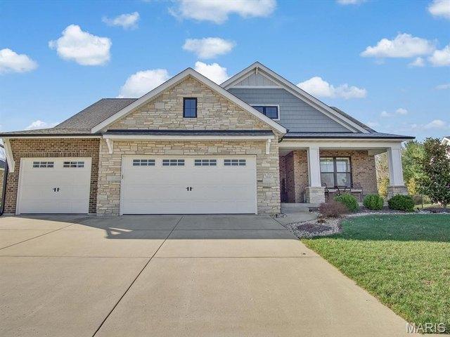 House for sale in Edwardsville, Illinois