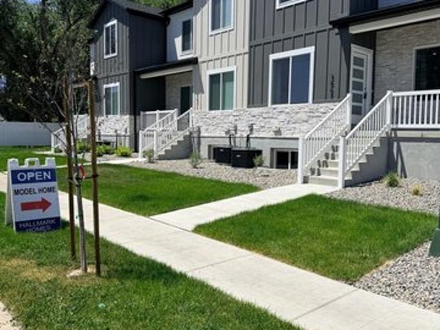 Townhouse for sale in West Valley City, Utah