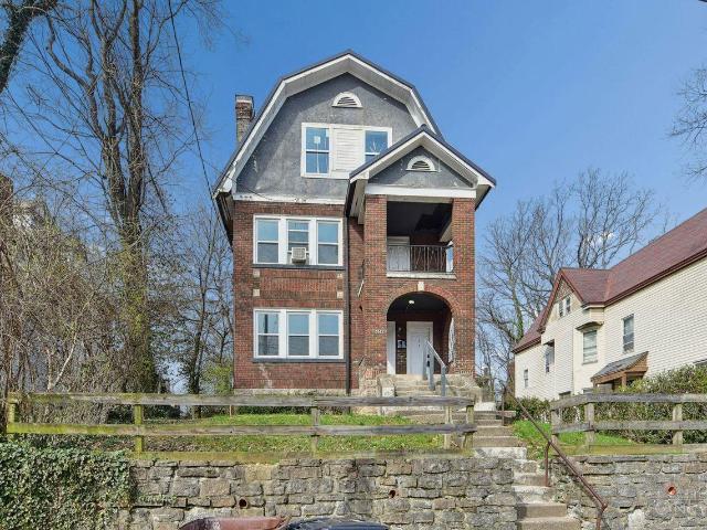 House for sale in Avondale, Roselawn