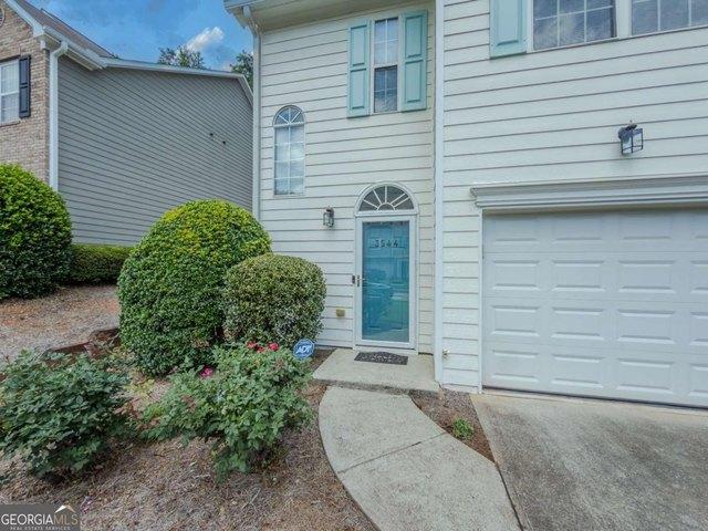 Townhouse for sale in Scottdale, Georgia