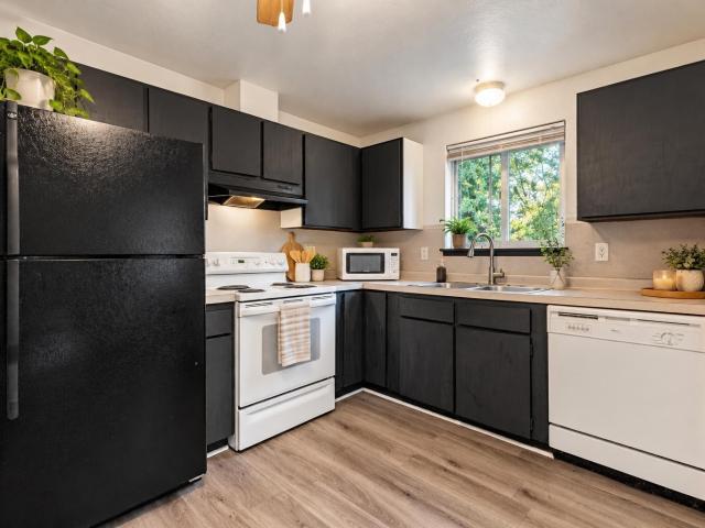 House for sale in Lincoln International District, Tacoma