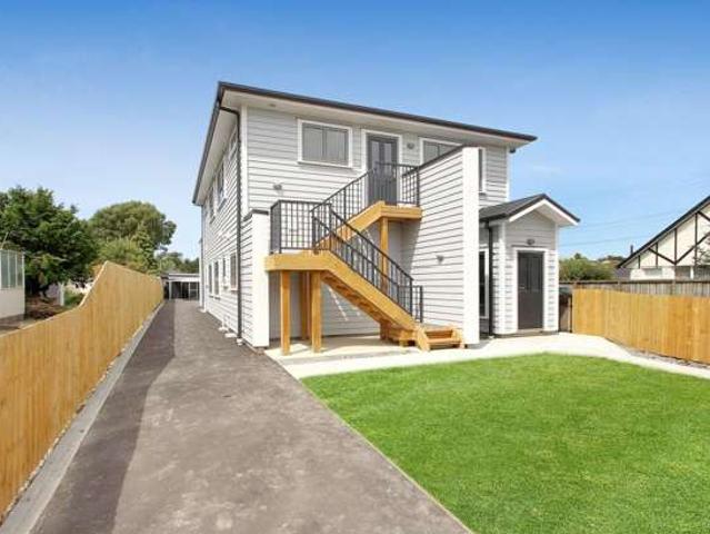 Apartment for rent in Chaslands, Canterbury
