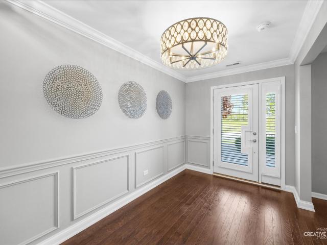 Townhouse for sale in Woodridge, Illinois