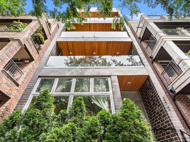Condo for sale in Northalsted, Chicago