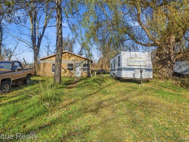 House for sale in Fort Gratiot, Michigan