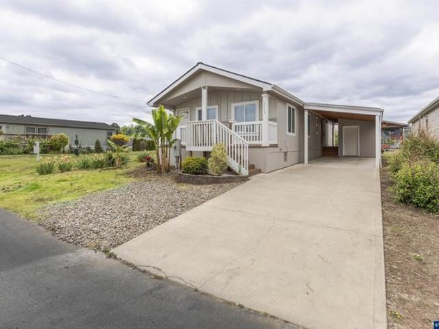 House for sale in Oregonia
