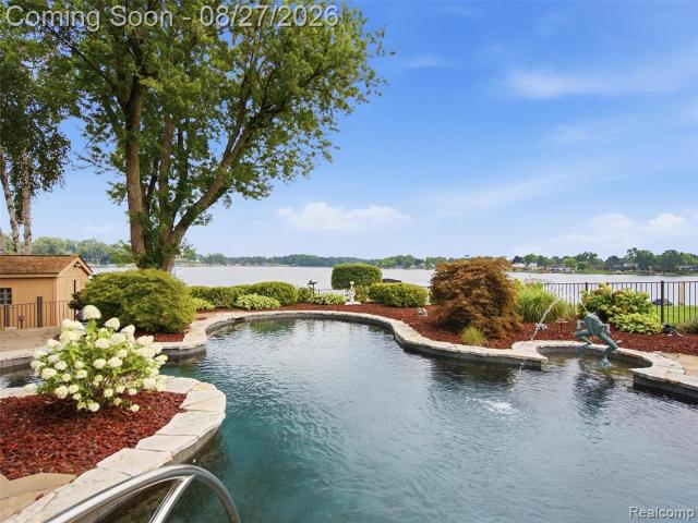 House for sale in Waterford, Michigan