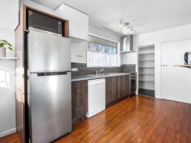 Apartment for sale in Chaslands, Canterbury