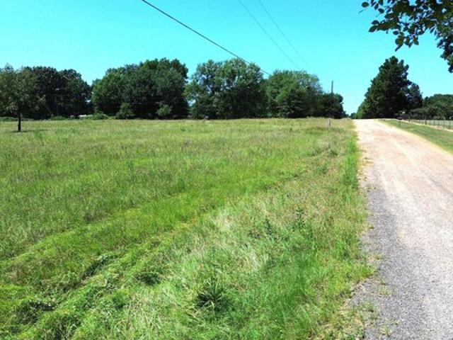 Land for sale in Crockett, Texas