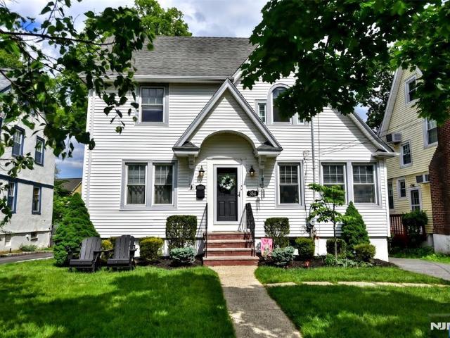 House for sale in Oradell, New Jersey