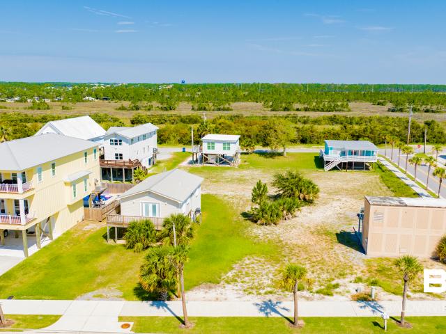 Land for sale in Gulf Shores, Alabama