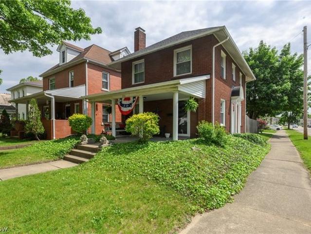 House for sale in New Philadelphia, Ohio