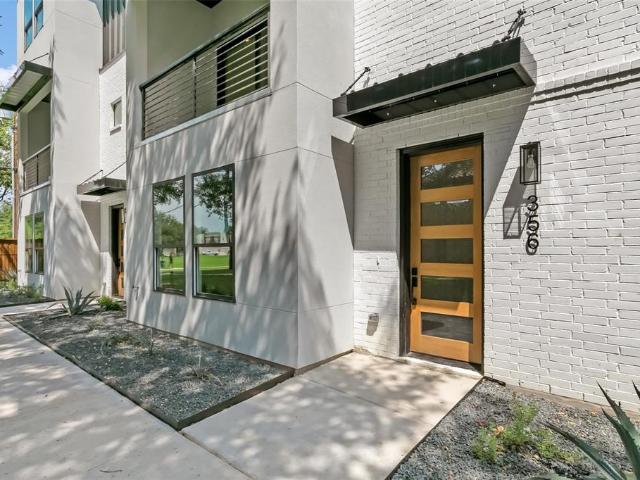 Condo for sale in Fort Worth