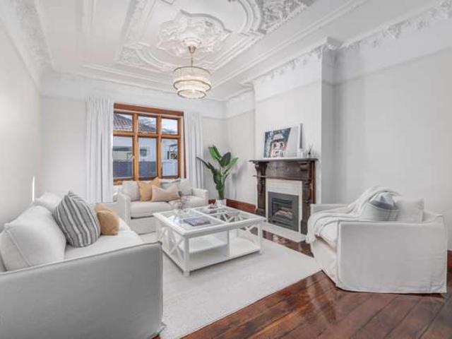 House for sale in Chaslands, Canterbury