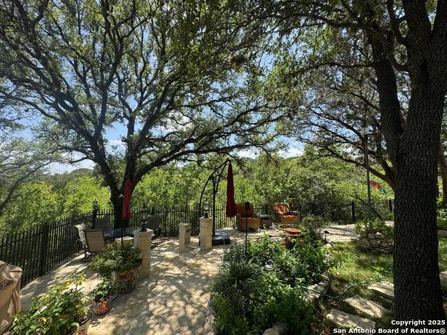 House for sale in Pipe Creek