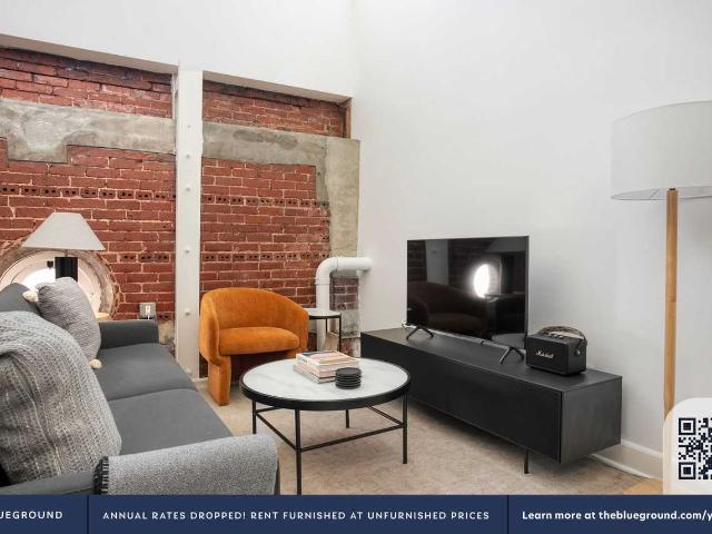 Apartment for rent in Canoga Park, California