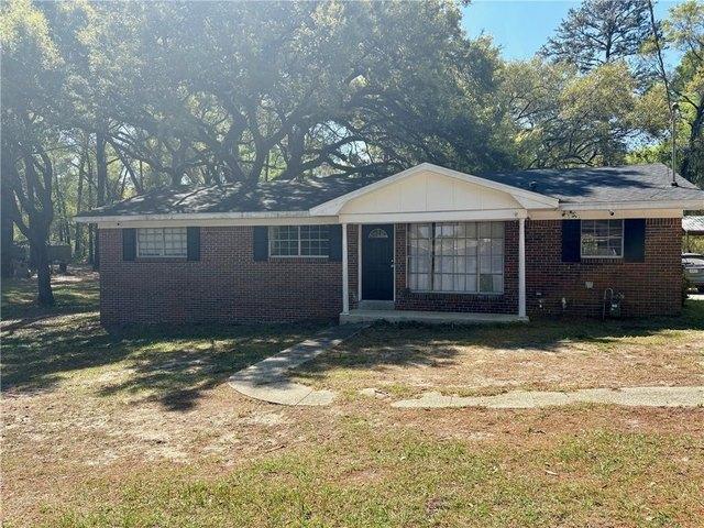 House for sale in Satsuma, Alabama