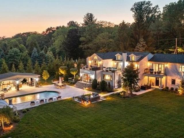 House for sale in Montvale, New Jersey